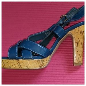 Carlos Santana teal patent leather sandals heels 6